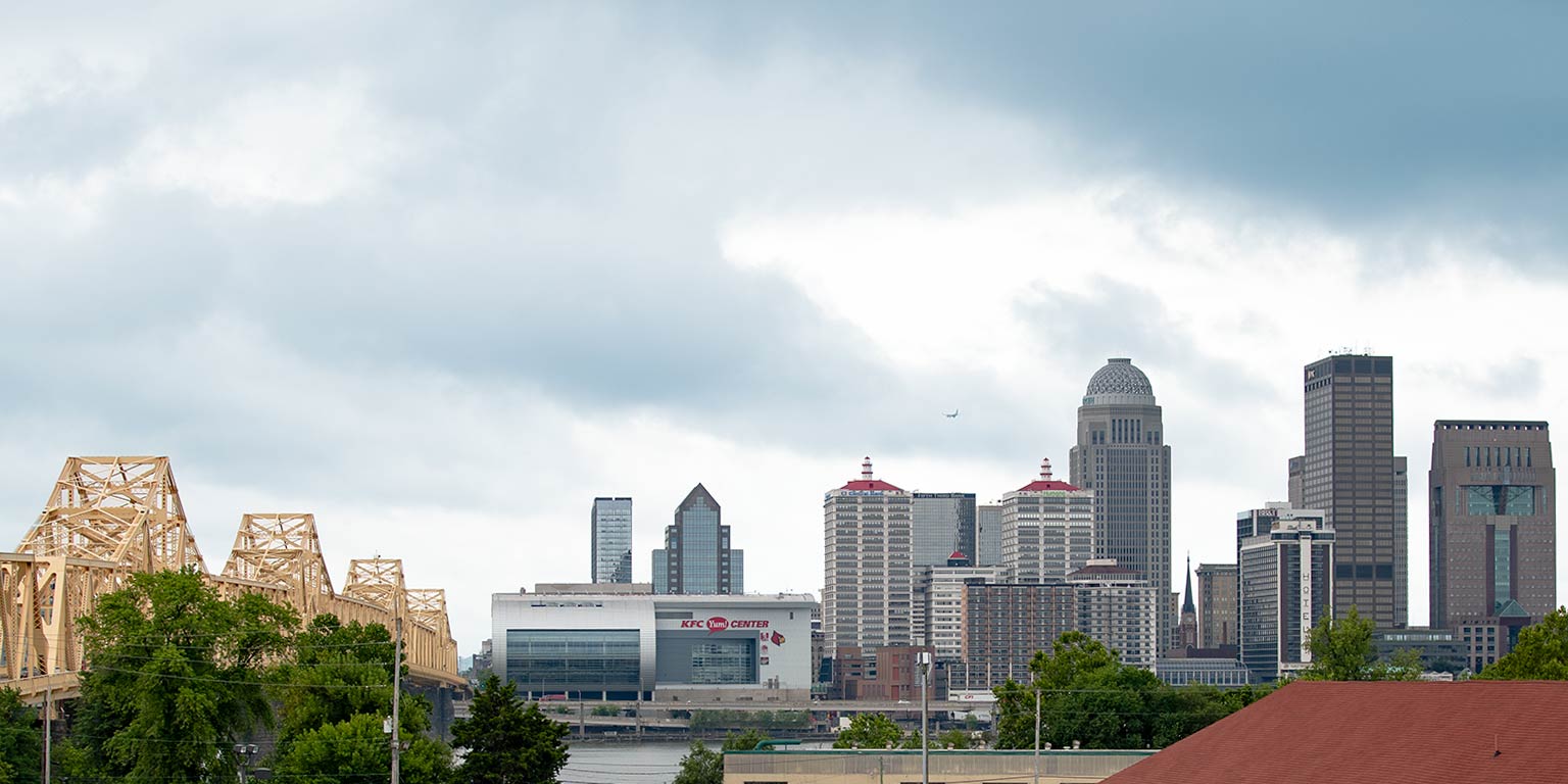 Louisville, KY skyline